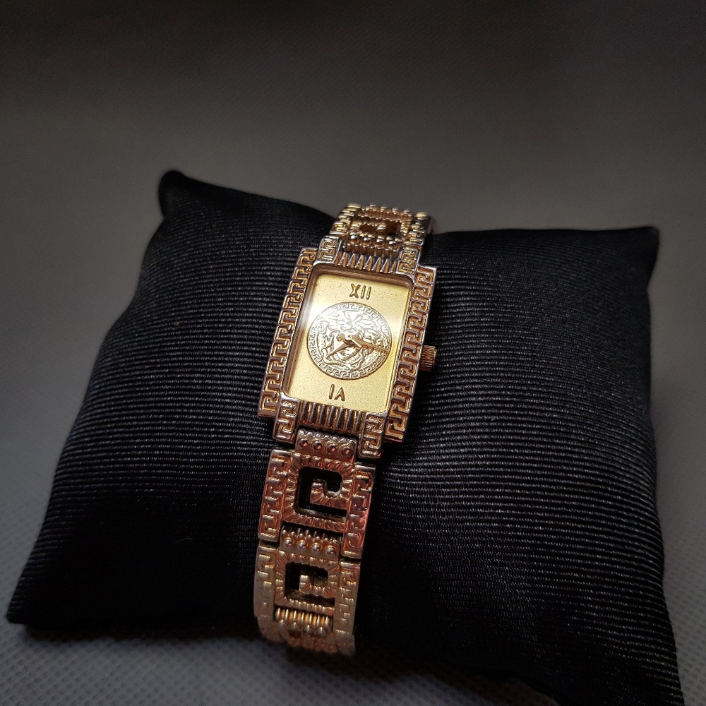 Gianni Versace Watch Quartz Gold Plated Medusa